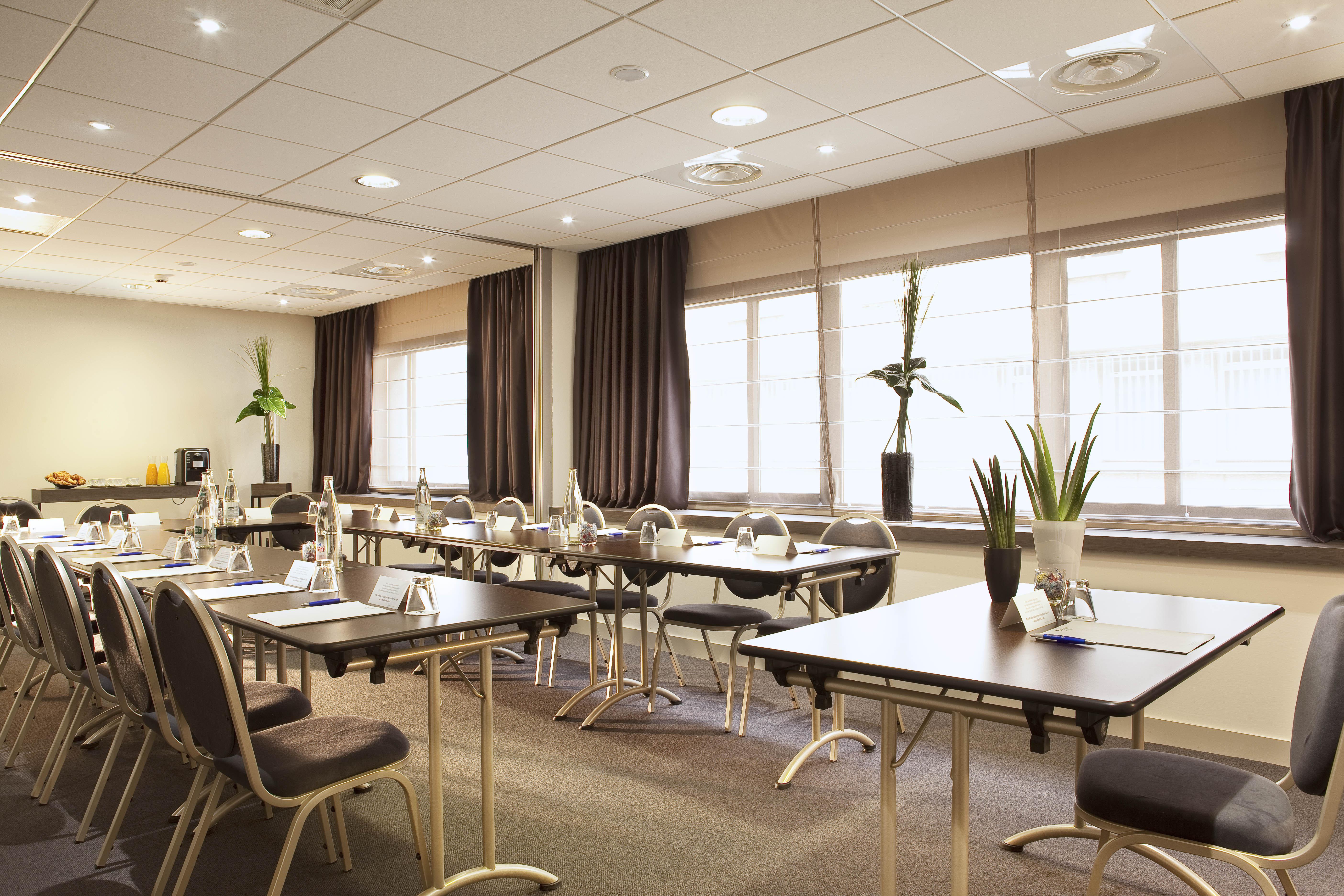 Escale Oceania Quimper Centre Otel Dış mekan fotoğraf
