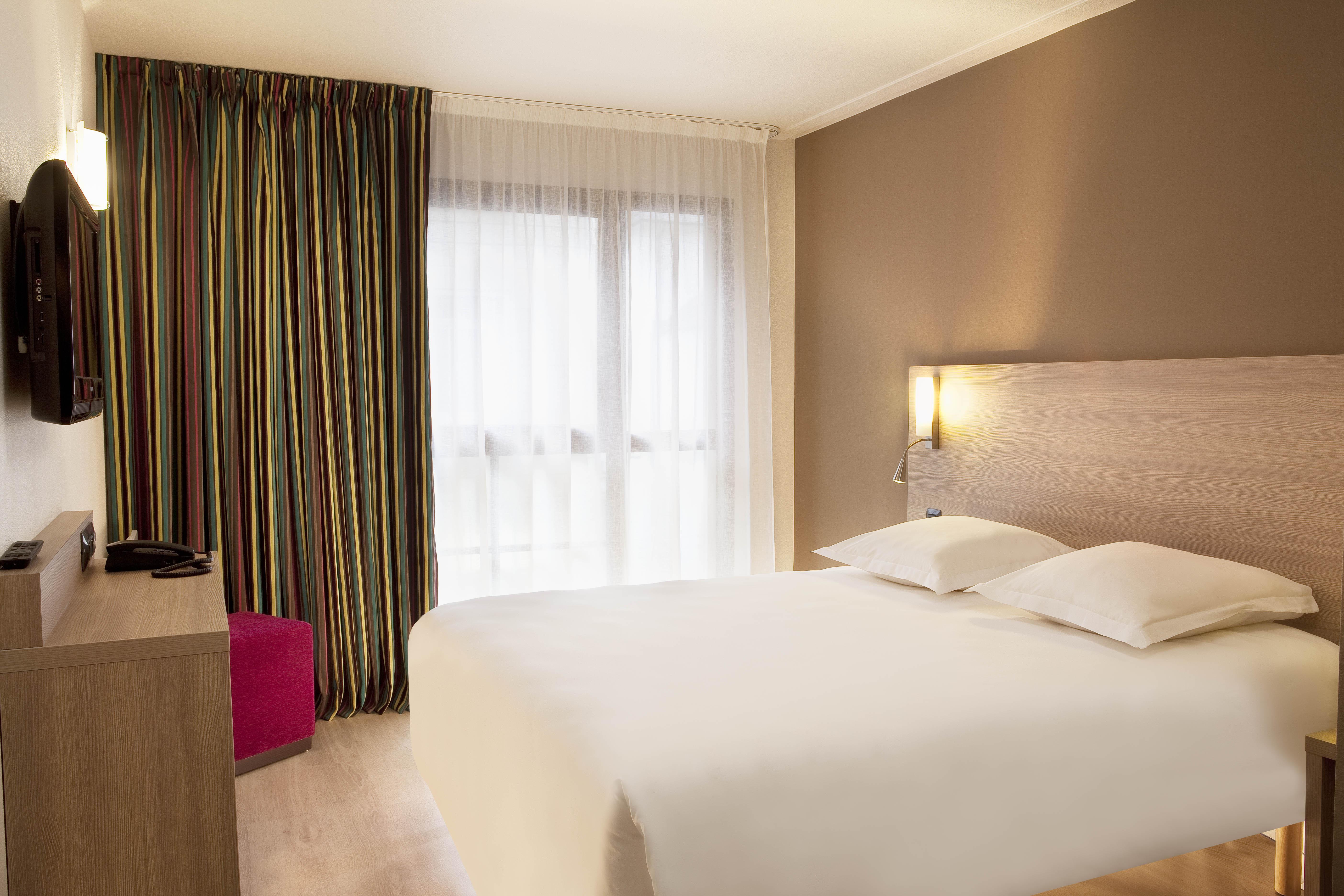 Escale Oceania Quimper Centre Otel Dış mekan fotoğraf