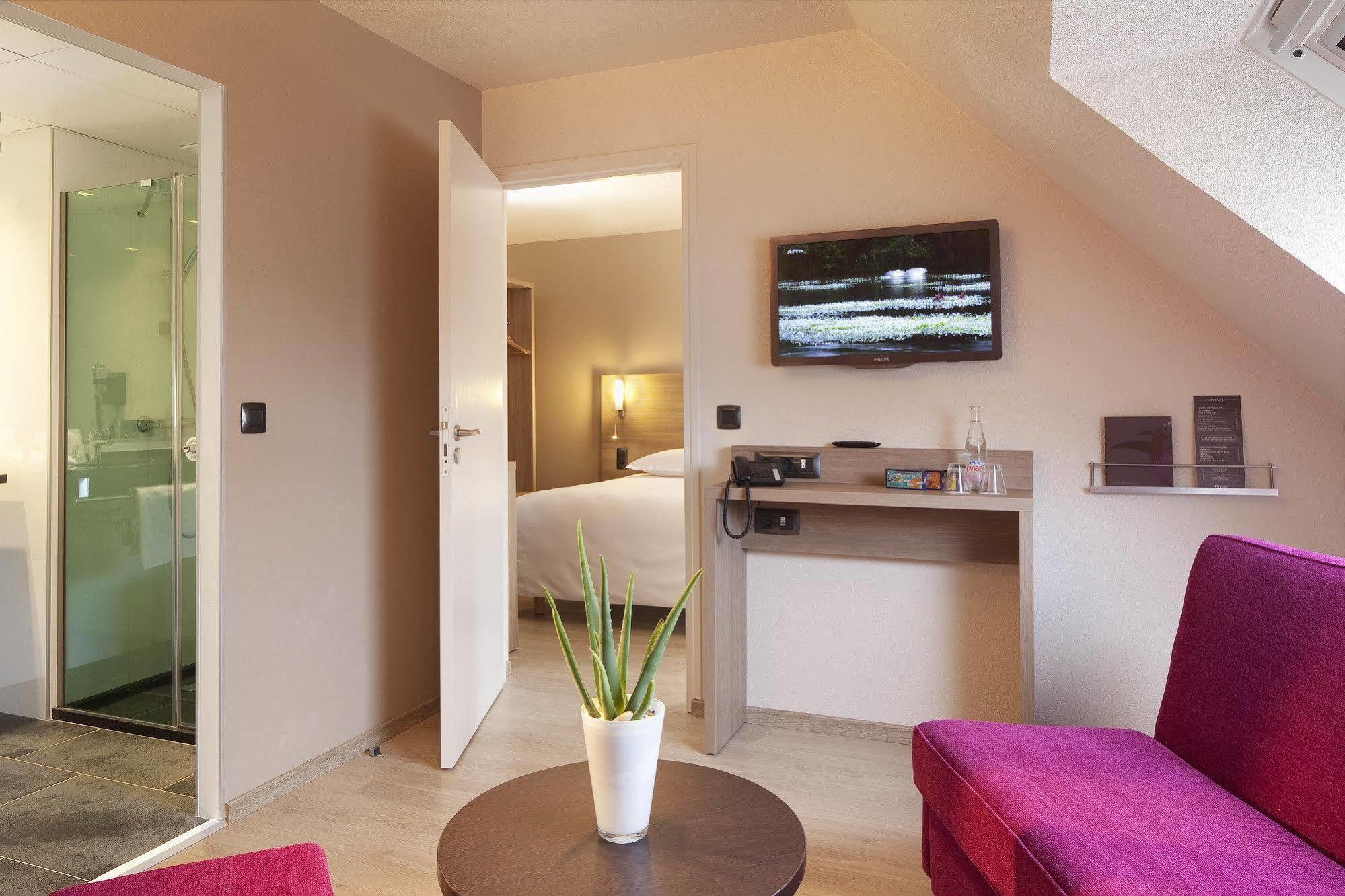 Escale Oceania Quimper Centre Otel Dış mekan fotoğraf